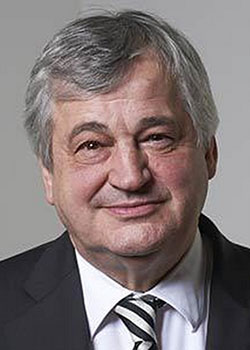 Dr. Florian Mussner
